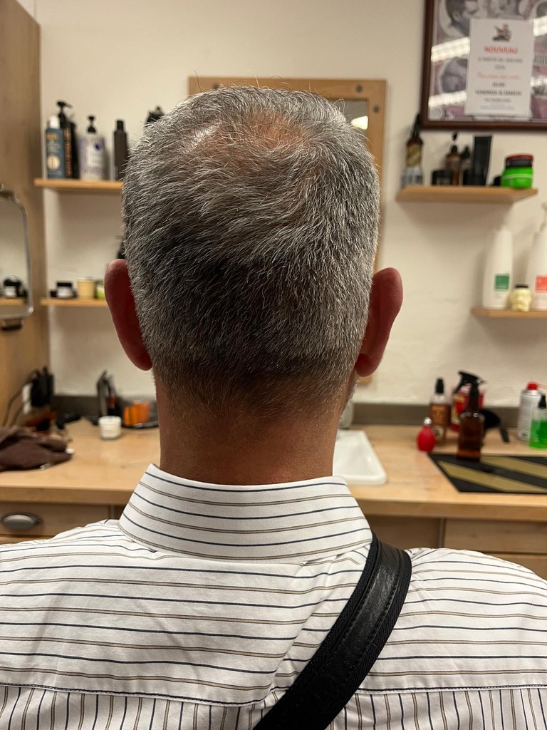 Coupe courte poivre & sel