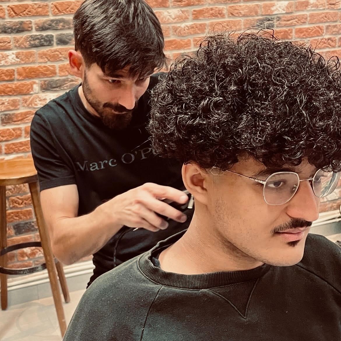 Dégradé sur cheveux bouclés