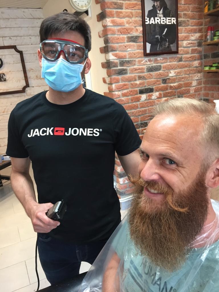 Maître barbier, sécurité d'abord